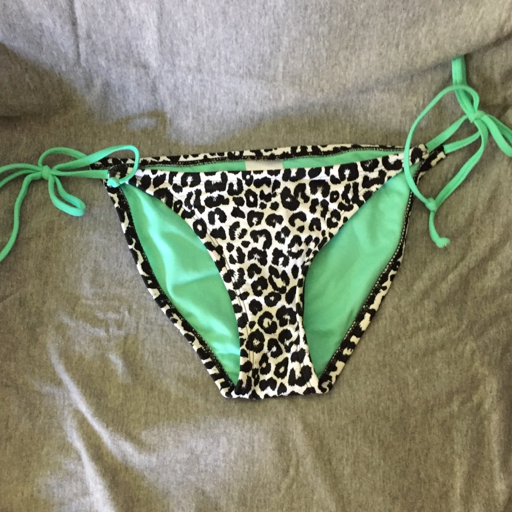Bikini bottoms target
